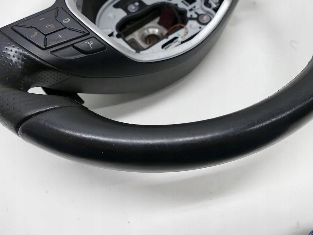 MERCEDES E W212 ΑΝΥΨΩΤΙΚΟ ΤΙΜΟΝΙ ΜΕ ΠΟΛΛΑΠΛΑ PADDLES Product image