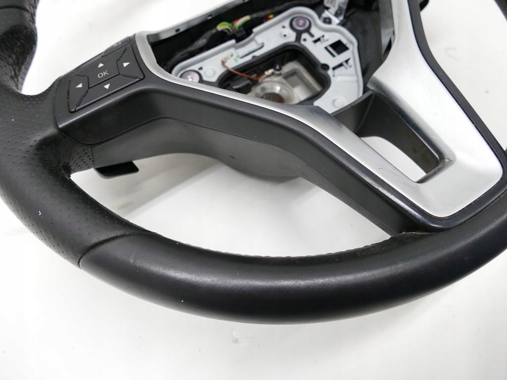 MERCEDES E W212 ΑΝΥΨΩΤΙΚΟ ΤΙΜΟΝΙ ΜΕ ΠΟΛΛΑΠΛΑ PADDLES Product image