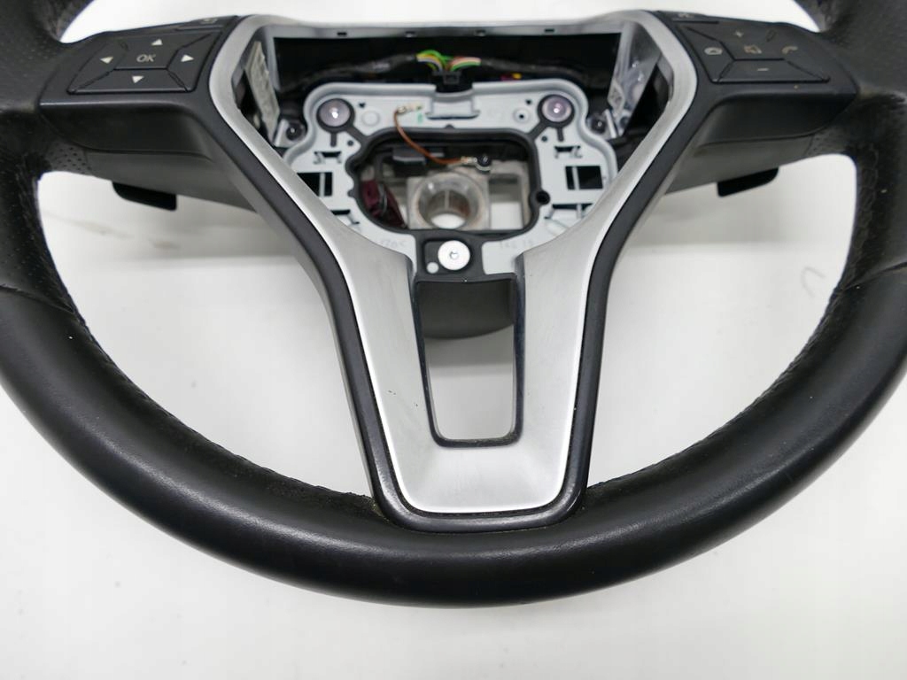 MERCEDES E W212 ΑΝΥΨΩΤΙΚΟ ΤΙΜΟΝΙ ΜΕ ΠΟΛΛΑΠΛΑ PADDLES Product image